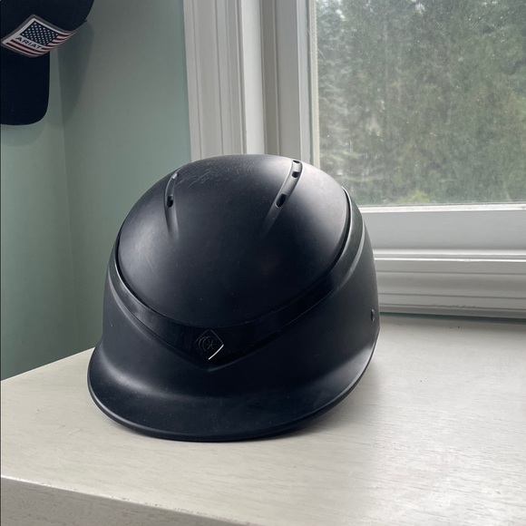 Charles Owen Black Gloss Helmet - Picture 1 of 4